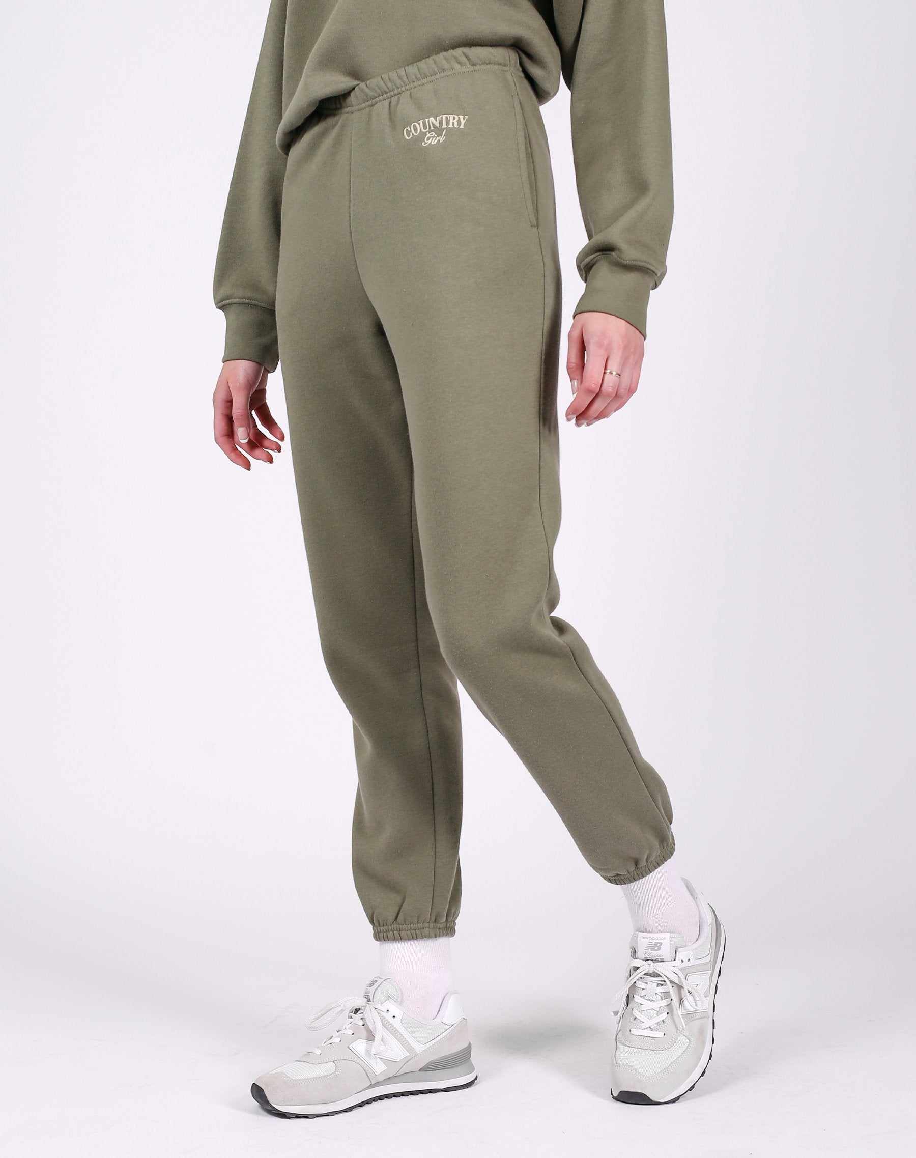 The "COUNTRY GIRL" Best Friend Joggers | Olive