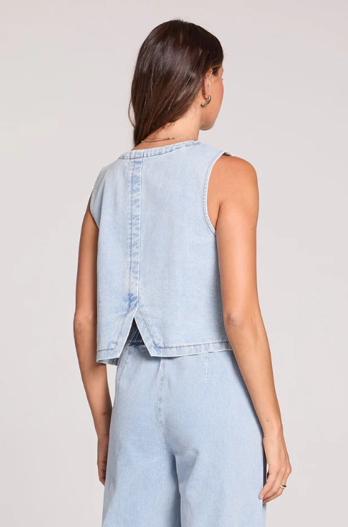 Margo Vest