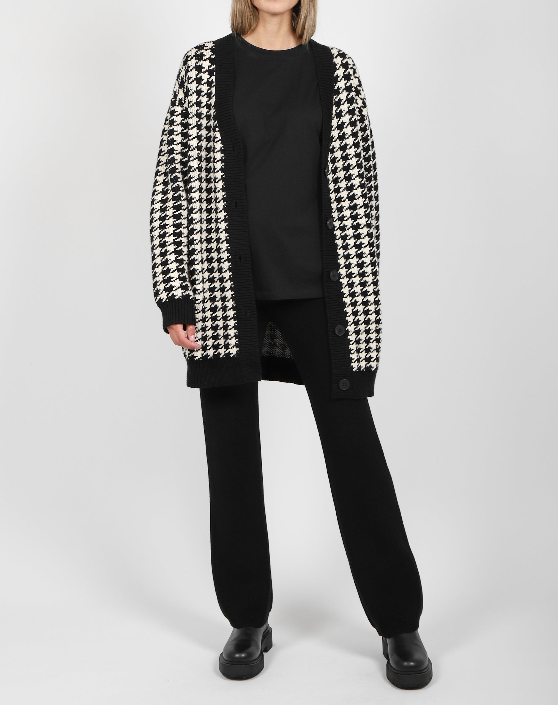 The Houndstooth Knit Cardigan | Black and Cream